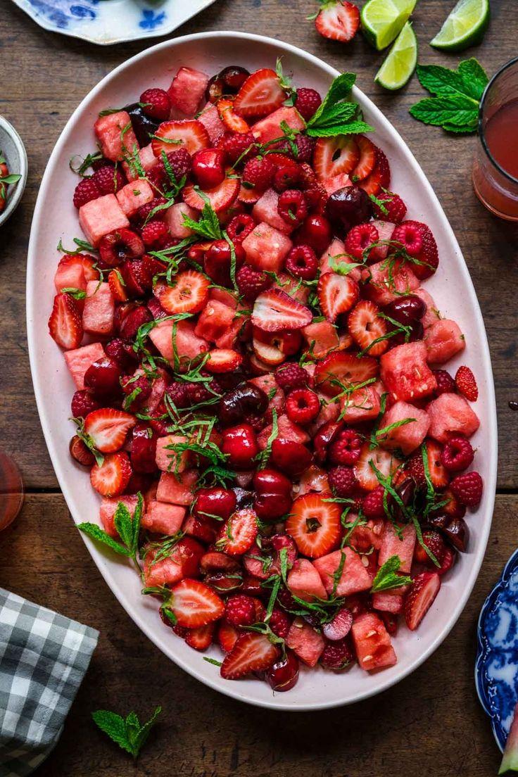 Berry Treasure: Luscious Farm-Fresh Berried Delight